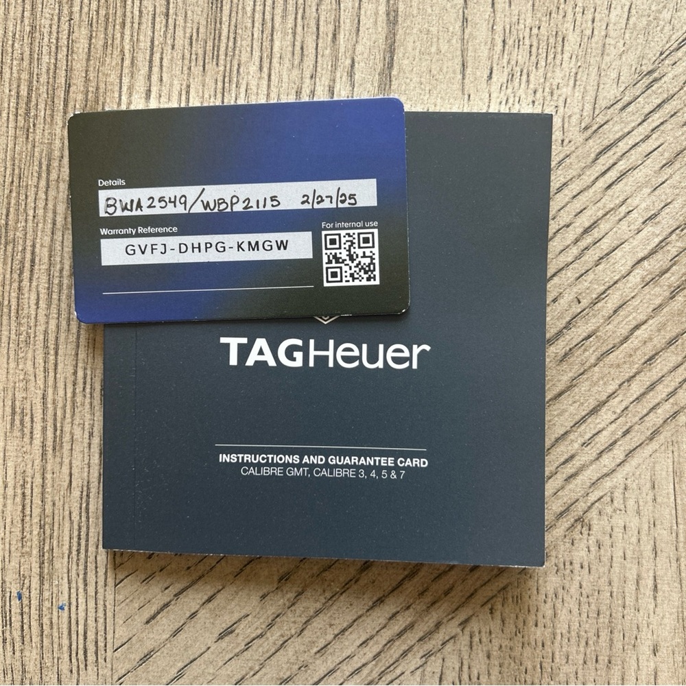 Tag Heuer Aquaracer with Green and Silver Tones - Picture 3 of 6